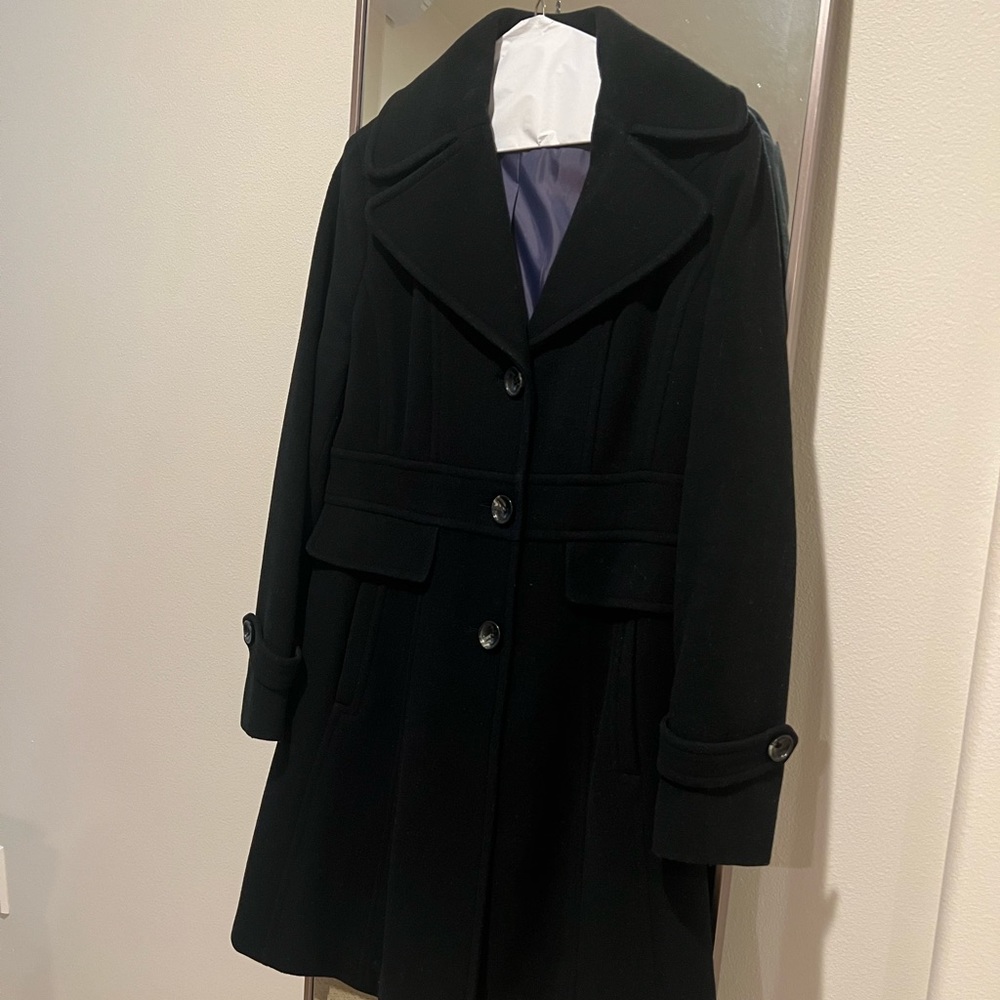 Kenneth Cole NY Wool Coat, size 6